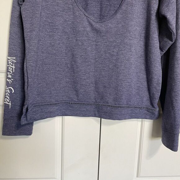 Victoria's Secret Sweatshirt Heart Cutout Long Sleeve Pullover Top, Size XS - Picture 7 of 8